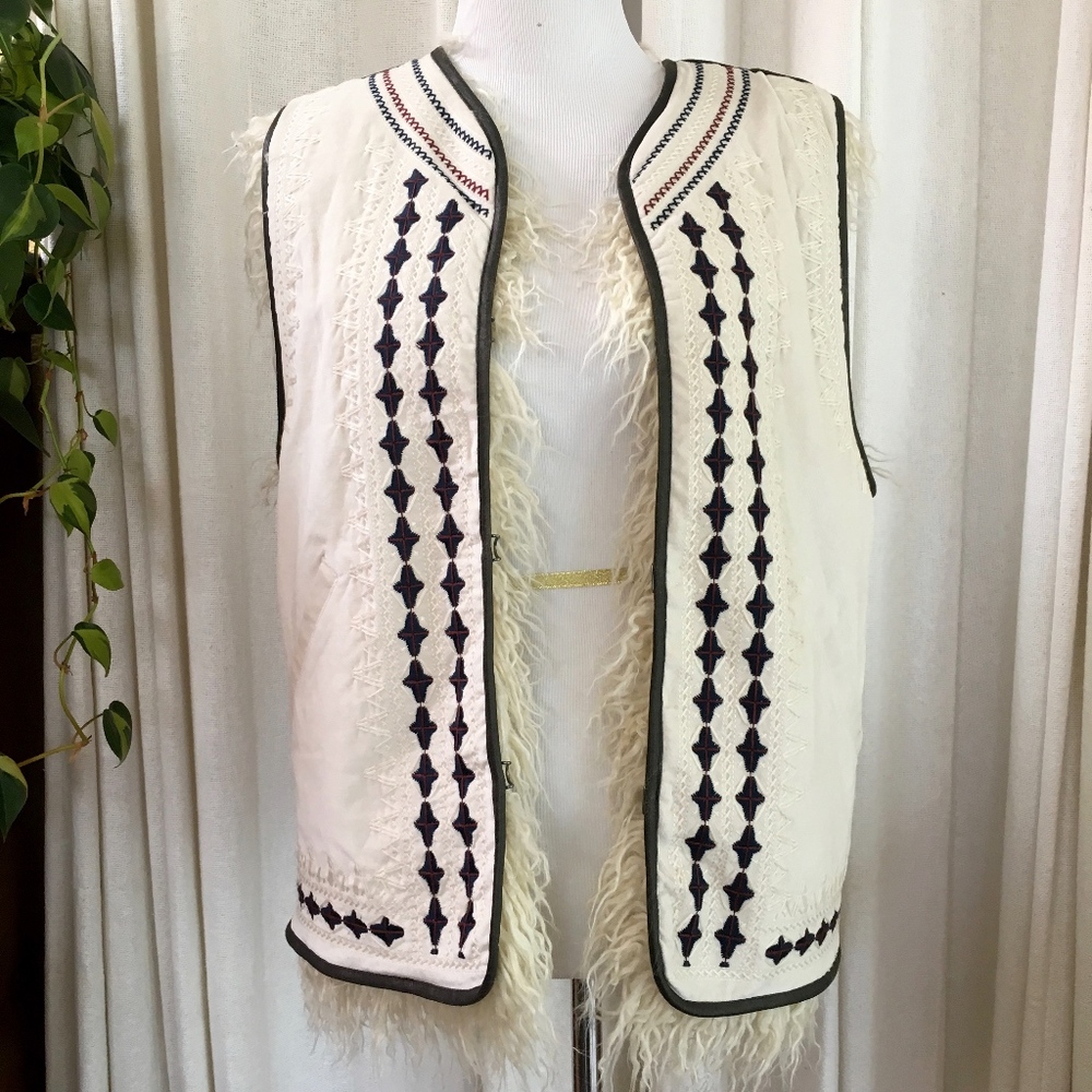 Free People Boho Embroidered Vest Small  New! - Picture 4 of 8